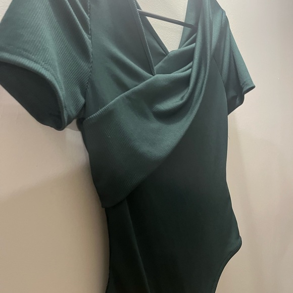 Green BodySuit - Picture 2 of 5